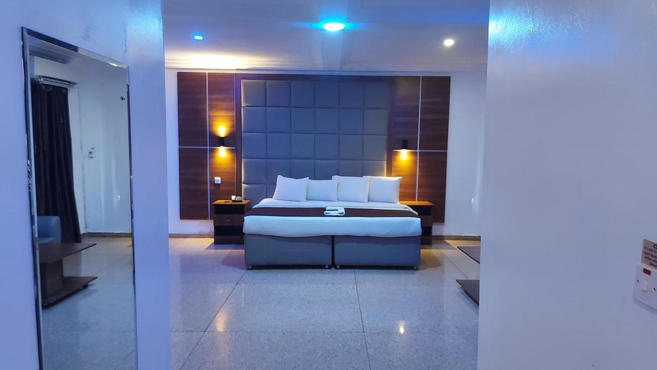 Presken Hotels, Opebi - Castle Lagos Exterior photo
