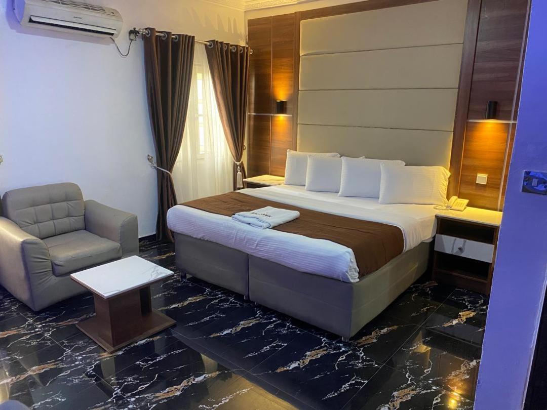 Presken Hotels, Opebi - Castle Lagos Exterior photo