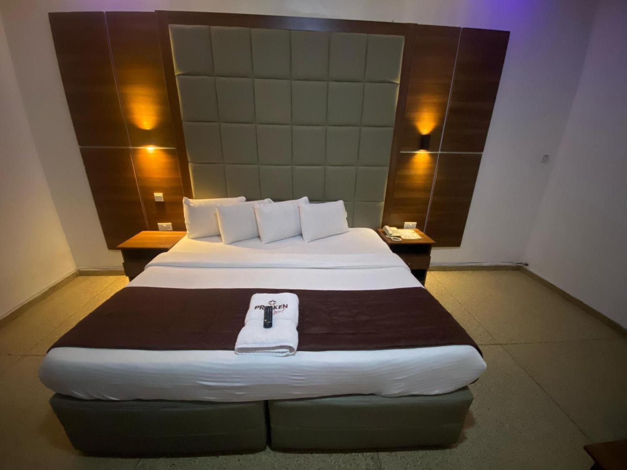 Presken Hotels, Opebi - Castle Lagos Exterior photo