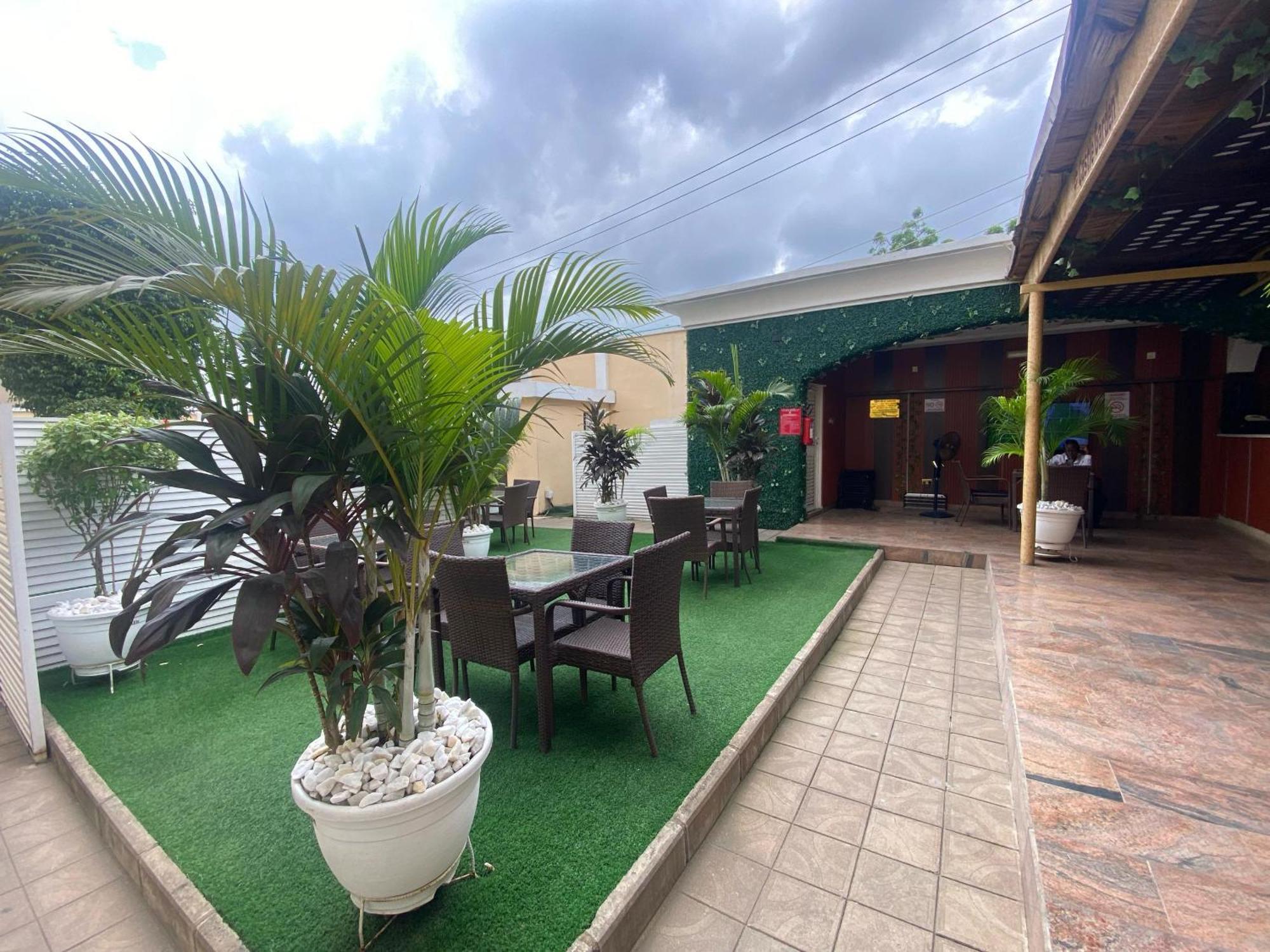 Presken Hotels, Opebi - Castle Lagos Exterior photo